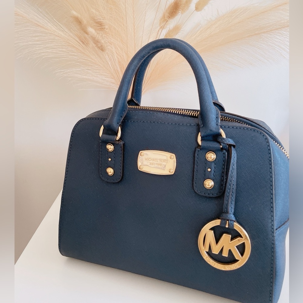 Michael Kors bag in Navy blue